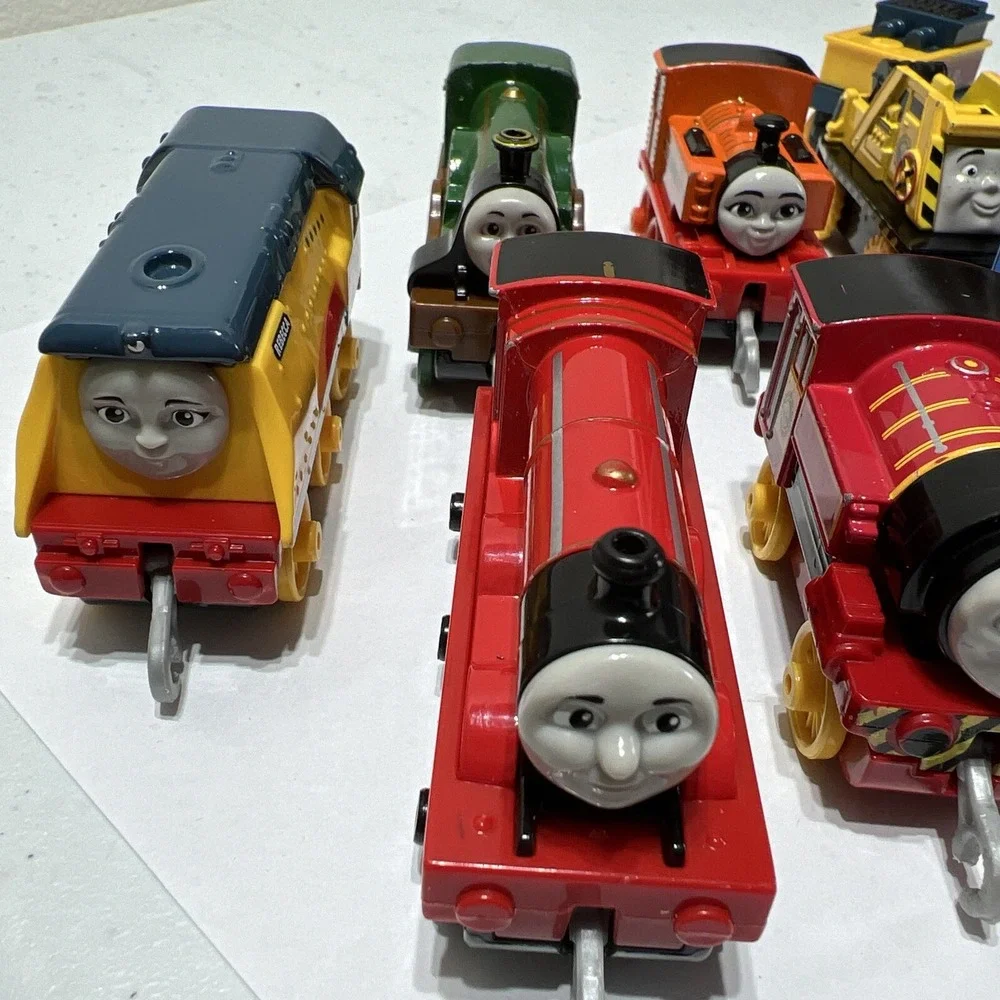 2020 Gullane Thomas Limited Mattel Mixed‎ Metal Plastic Train LOT 12 Pieces